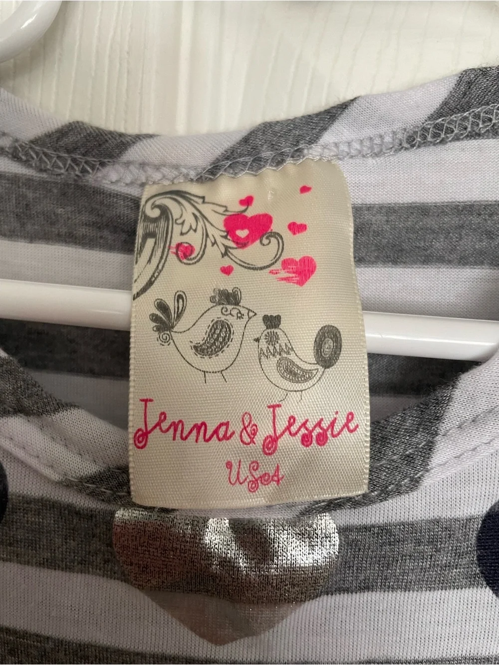 Jenna & Jessie cute sleeveless
